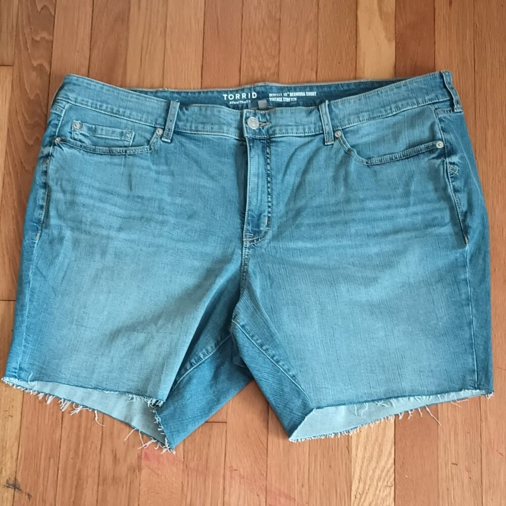 Torrid Cut Off Jean Shorts 24 Perfect 10" Bermuda Vintage Stretch